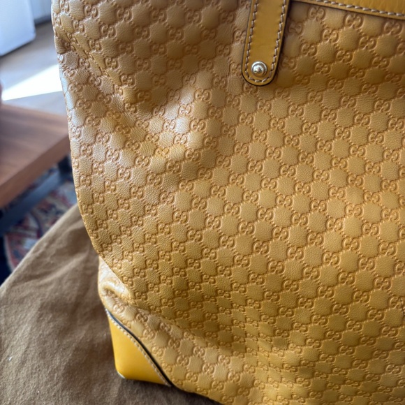 Gucci Mustard Yellow Pebbled Leather Tote 💛 - Picture 3 of 11